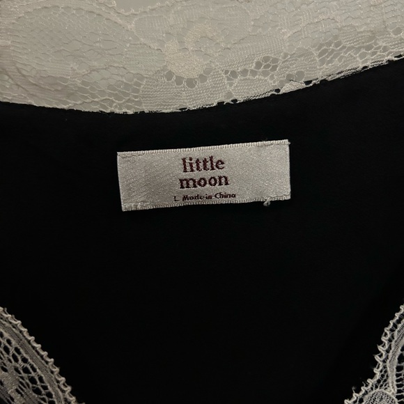aritzia lace camisole - Picture 2 of 2